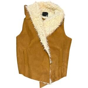 Love Tree tan faux shearling vest women’s M knit back sherpa lined
